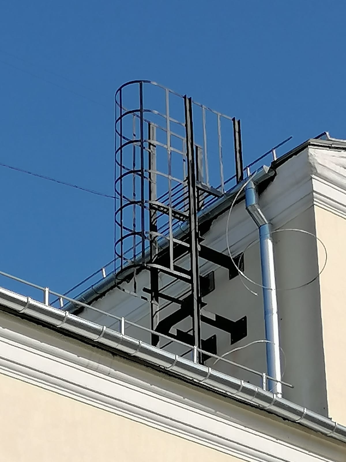 изготовление вертикальной лестницы