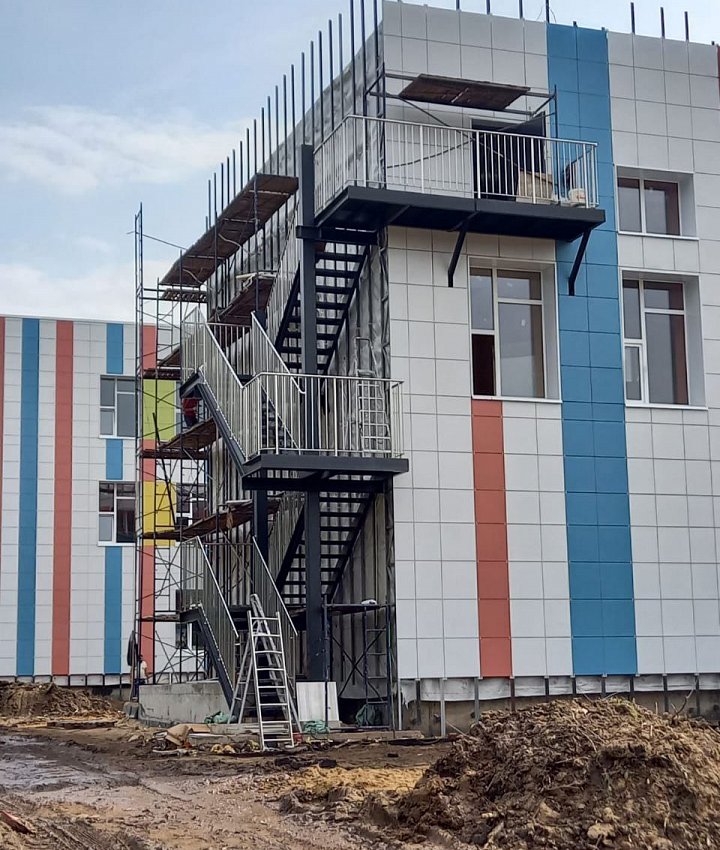 Лестница эвакуационная в школу Солнечногорск