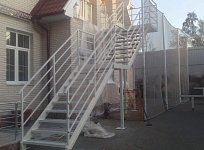 двухмаршевая лестница