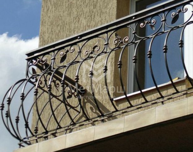 Кованные ограждения балкона