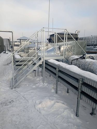 Переходной мостик с прессованным настилом